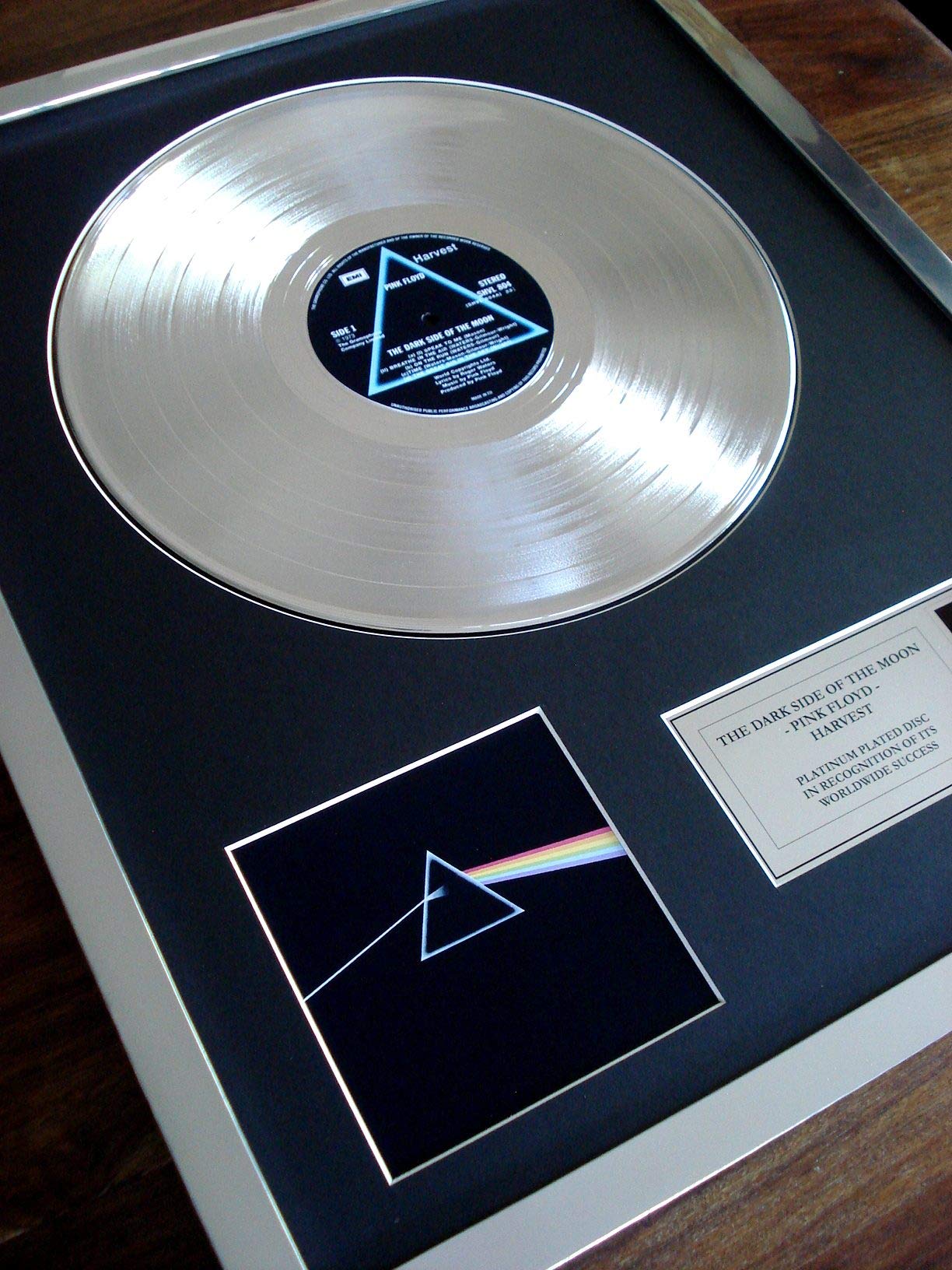 PINK FLOYD THE DARK SIDE OF THE MOON LP PLATINUM PLATED DISC RECORD AWARD ALBUM