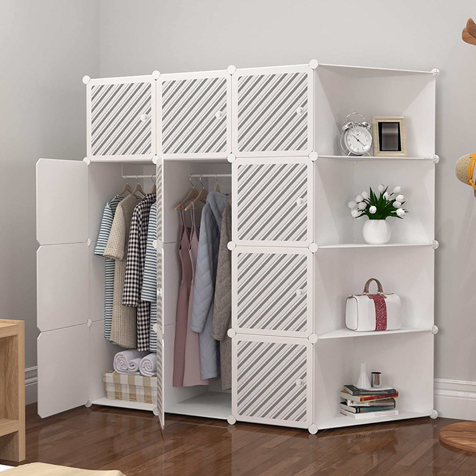 Armario portátil con forma de cubo, armario de almacenamiento para dormitorio, entrada, zapatero, estante para ropa, zapatos y juguetes, plegable, diseño modular de plástico en color blanco