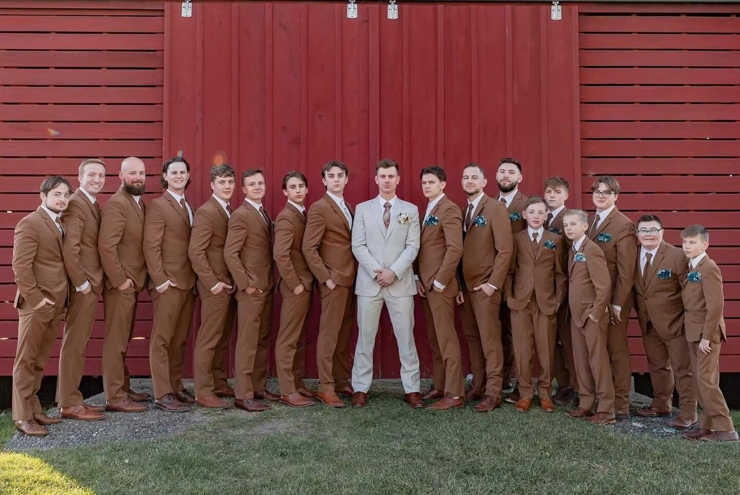 Abito da uomo in 3 pezzi, dalla vestibilità aderente, adatto per matrimoni, elegante, con giacca monopetto con un bottone, gilet e pantaloni