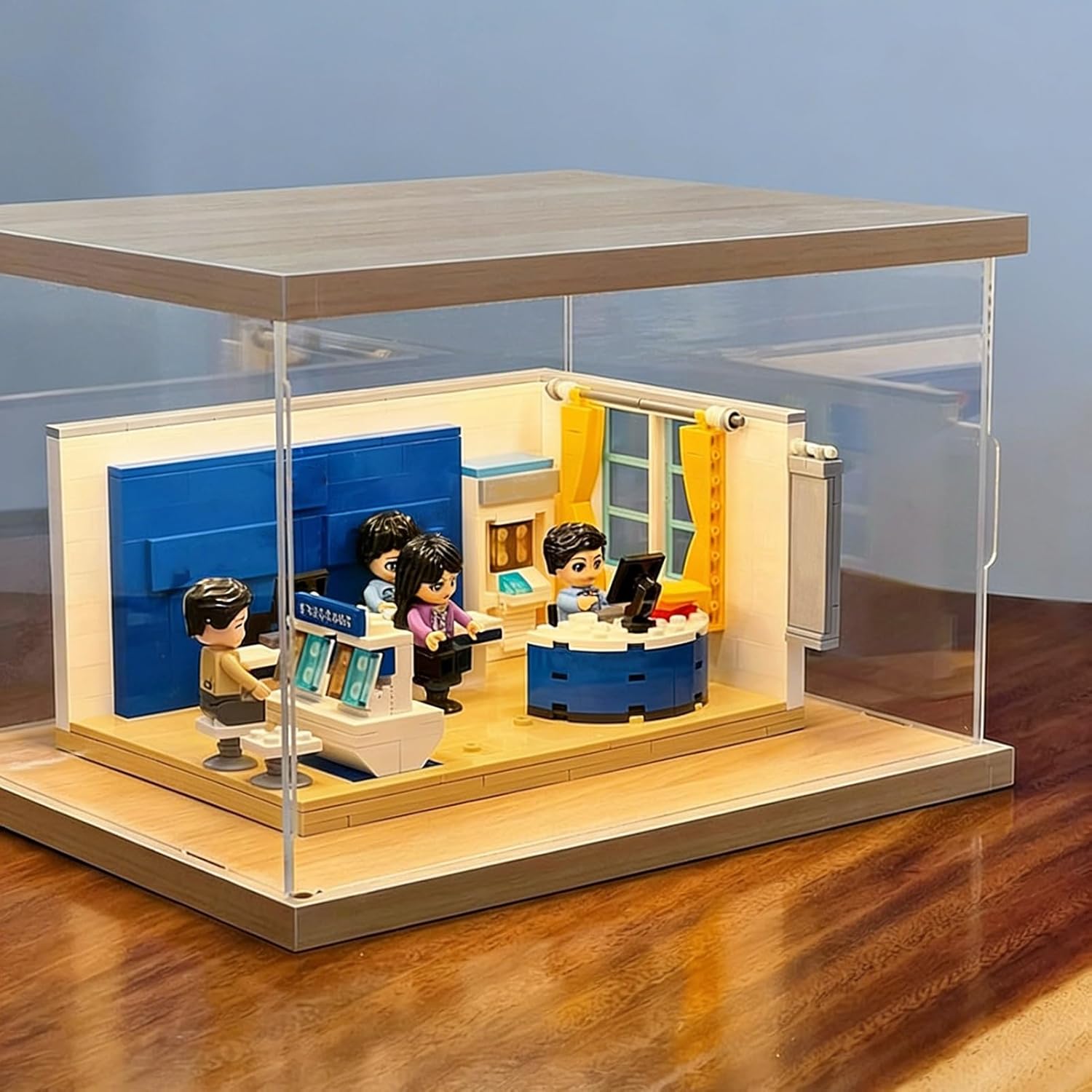 Miniatures Transparent Acrylic Case with LED Light, Dust Cover UV ...