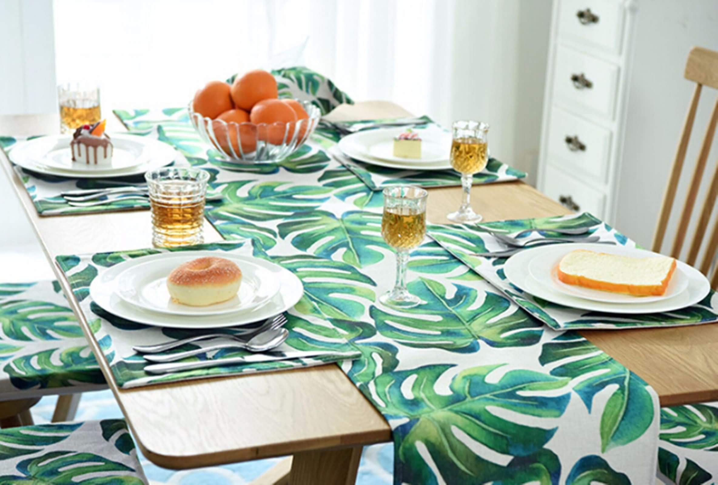 Runner Natalizio da Tavolo Quadrato, Runner da Tavola Moderno Verde Foglia Runner da Tavola Cotton 35x228CM