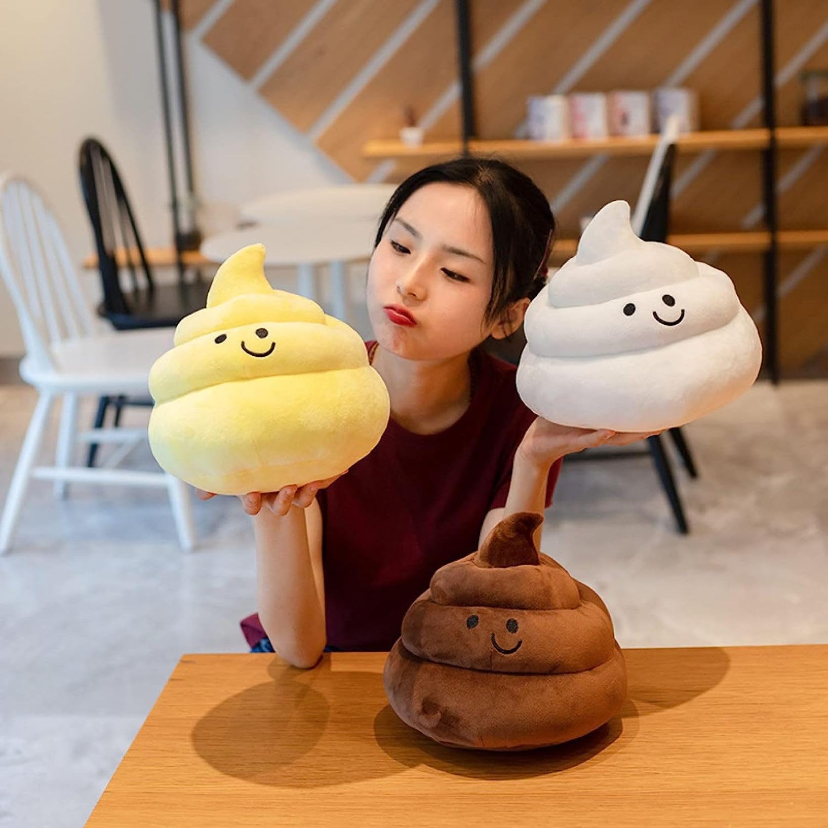 Amazon.co.jp: 抱き枕 うんちぬいぐるみ 超可愛い うんこ君 クッション