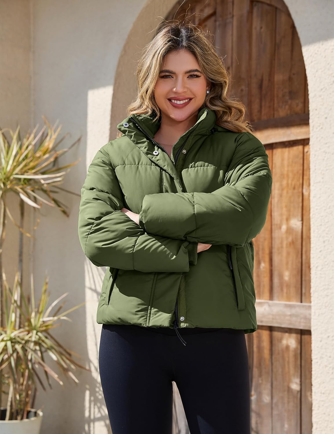 PEHMEA Women's Winter Cropped Puffer Jacket, Full Zip Thicken Short Coat with Detachable Hood - Image 3