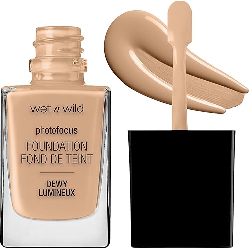 Wet n Wild Photo Focus Dewy Liquid Foundation Makeup, Classic Beige