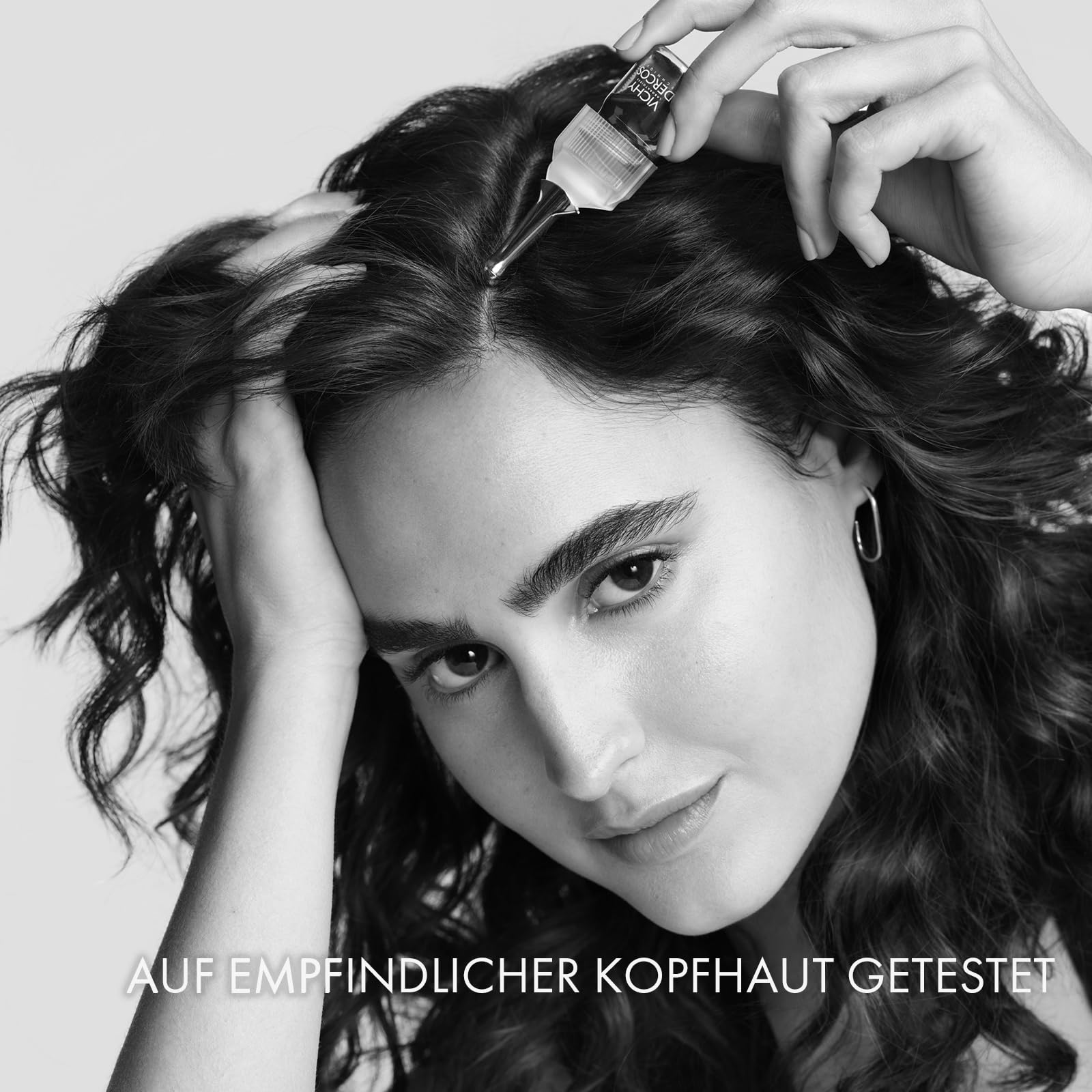 VICHY Haarserum für Frauen, Gegen permanenten oder periodischen Haarausfall, Kräftigt Haarwurzel und Haarfaser, Mit Aminexil und Arginil, Dercos Aminexil Clinical 5 Frauen, 21 x 6 ml
