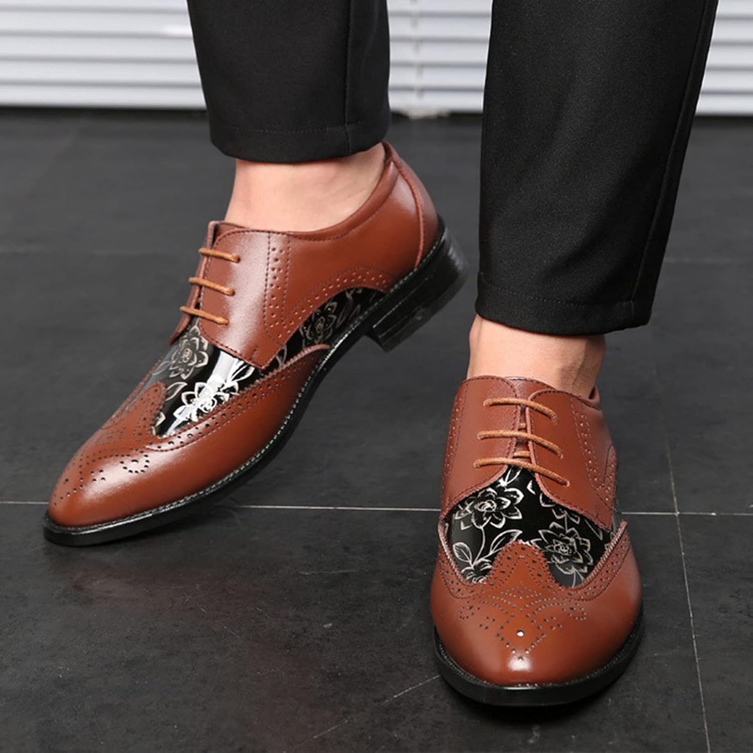 お買得 Ramemo ビジネスシューズ 本革 レザー ポインテッドトゥ メンズ 花柄 外羽根 革靴 レースアップ ブローグ靴 フォーマル ファッション 紳士靴 パッチワークカラー メッシュ メダリオン コンサバ系 大きいサイズ 24 29cm Www Larrypolatsch Com