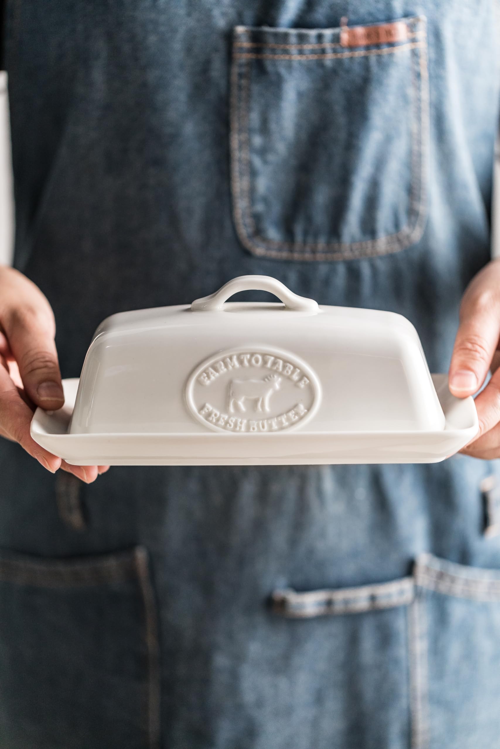 Butterdose mit Kuh, Keramik-Butterdose mit Deckel für Arbeitsplatte, weißes Buttertablett mit Griff, Butterhalter mit Deckel für Ost-Westküste Butteraufbewahrung