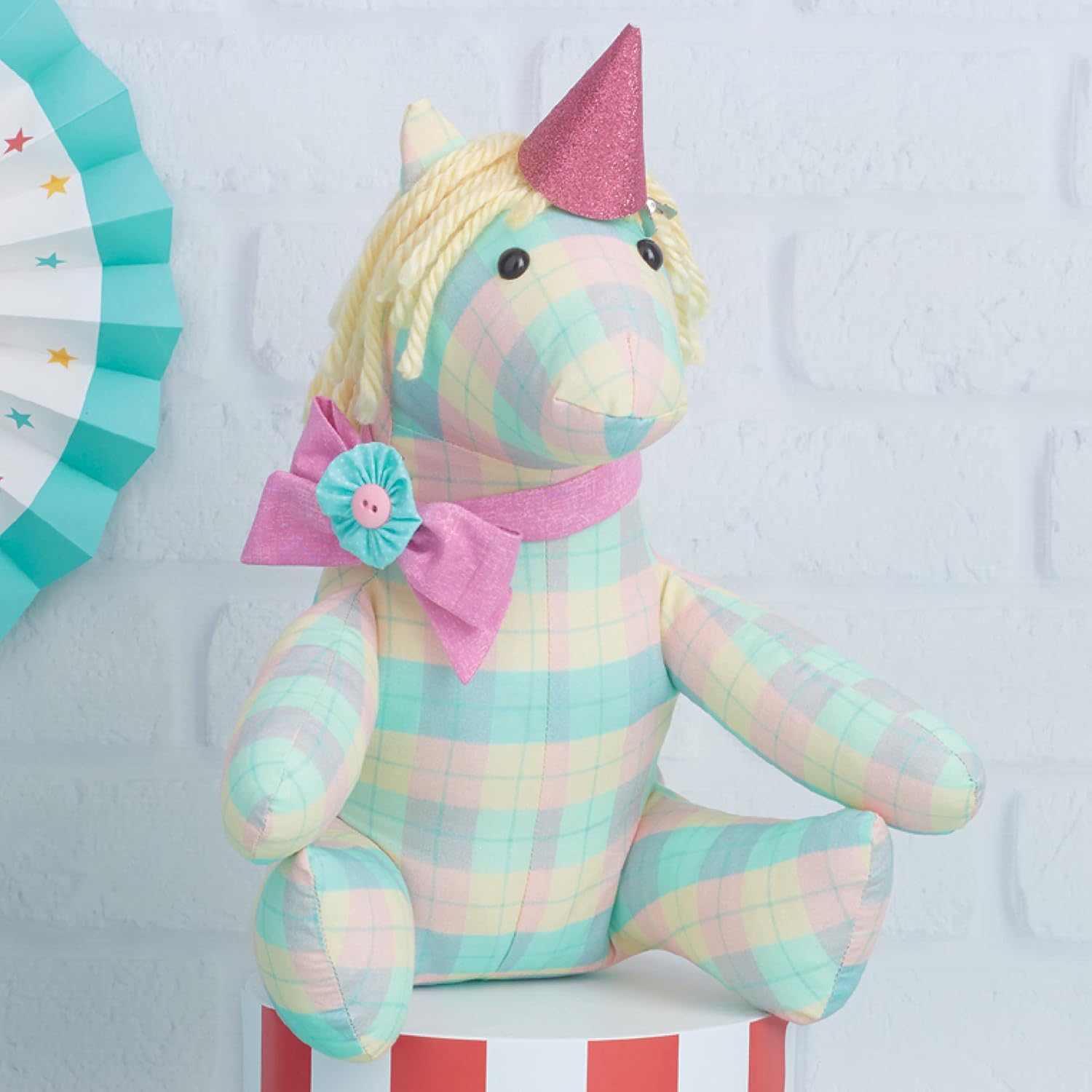 Simplicity SS9498OS Easy Plush Stuffed Animals Sewing Pattern Kit, Code S9498, One Size