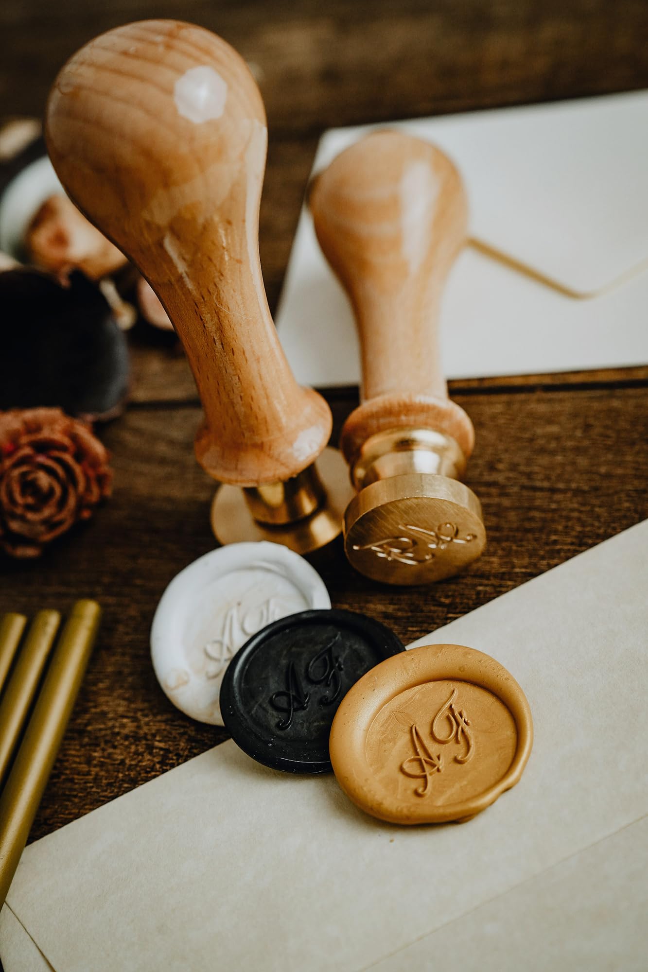 Timbro per Ceralacca Ø25 mm in Legno Manuale Rotondo Personalizzabile - Logo o File, Ecologico e Ideale per Chiusura Lettere Partecipazioni Matrimonio Inviti