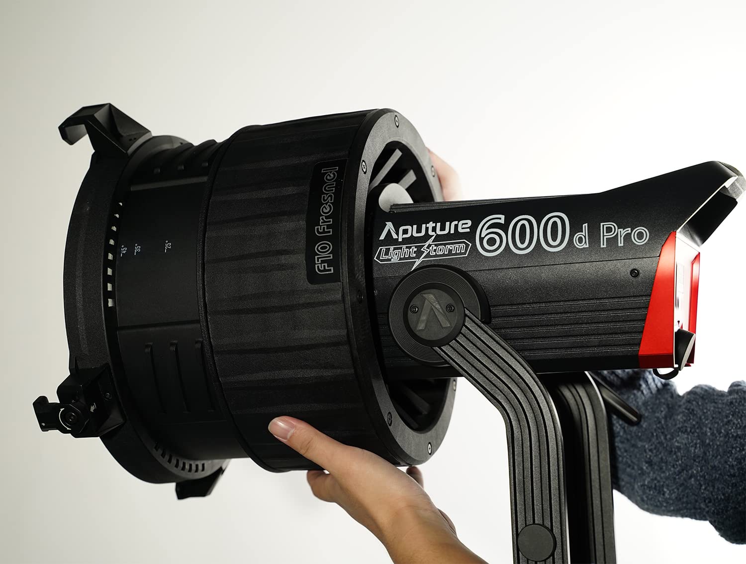 Aputure F10 Fresnel Attachment for Aputure LS 600 Series LED Light