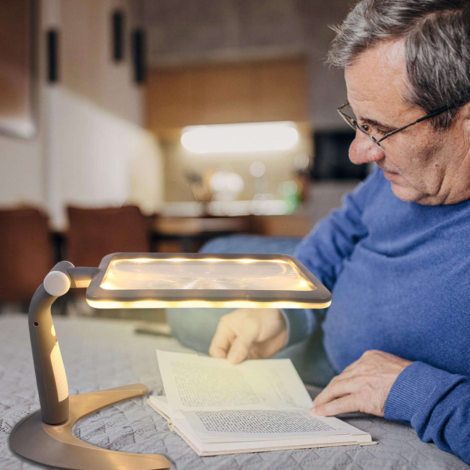 ABOOFAN Leselupe mit Beleuchtung 48 LED Handlupe zum Lesen mit 2,5 facher Vergrößerung Leicht und Tragbar aus Abs und Acryl Inklusive Ständer für Senioren und Zeichnen