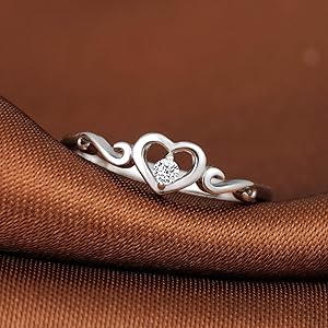 Anelli Anello Solitario A Cuore Da Donna In Oro 18 Carati Modello: Classico Misura Pietra: 5,00 - Foto 10