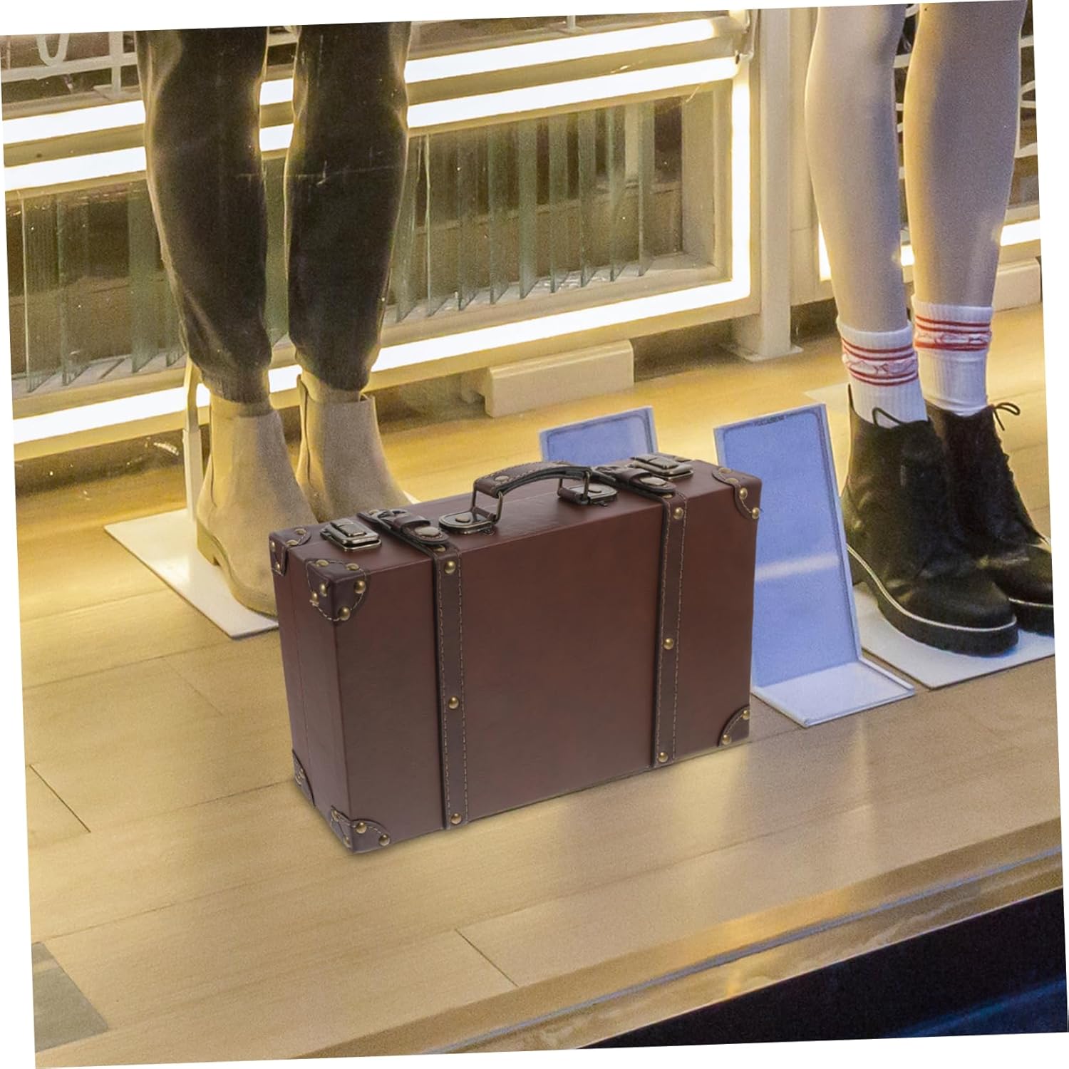 Uonlytech Vintage Style Leather Trunk Elegant Decorative Storage Box for Clothing Store Displays Retro Keepsake Storage Brown Small for Photo Props and Window Dressing