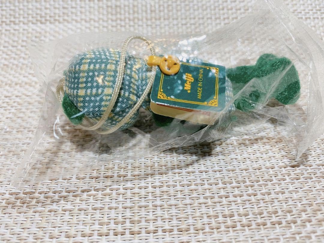 Amazon.co.jp: 超希少品明治 365日のバースデーテディ5月23日 ヨーダ