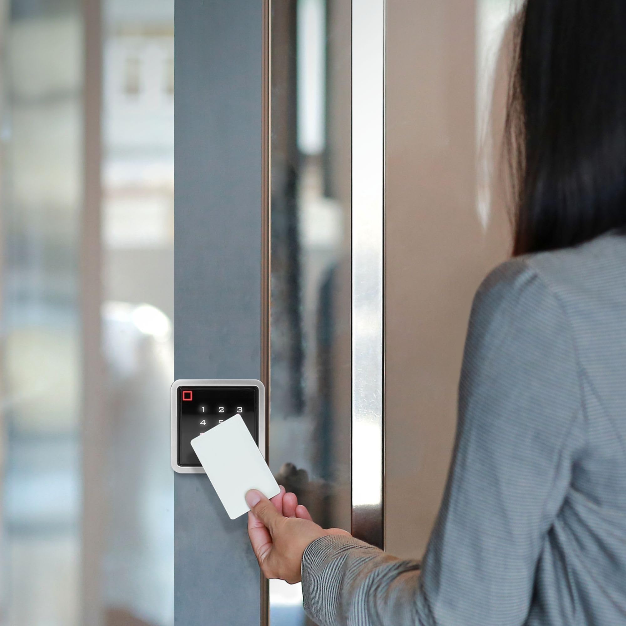 Digicode Portail avec Tuya App Serrure Connectée WiFi avec Lecteur de Porte-Clés RFID et Cartes Résistante IP68