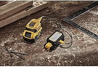 Vista 5 de DEWALT Luz LED, luz de trabajo potente y compacta, mango magnético, USB-C recargable (DCL182)