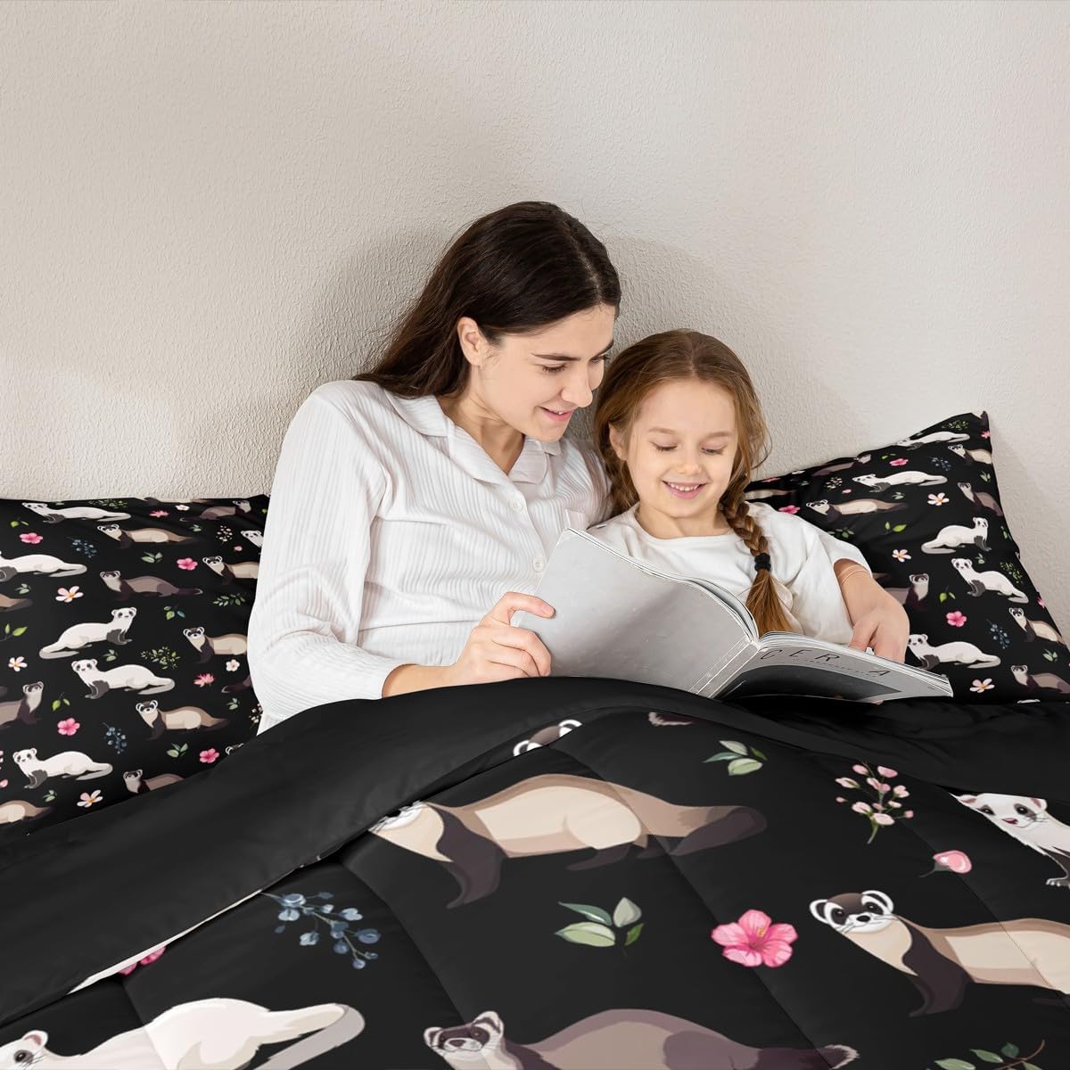 Cute Ferret Comforter Full Pink Cherry Blossoms Bedding Set for Girls Women, White Brown Ferrets Bedding Comforter Sets Chic Flower Floral Bed Set, Black Green Bedding Comforters & Sets Super Cozy