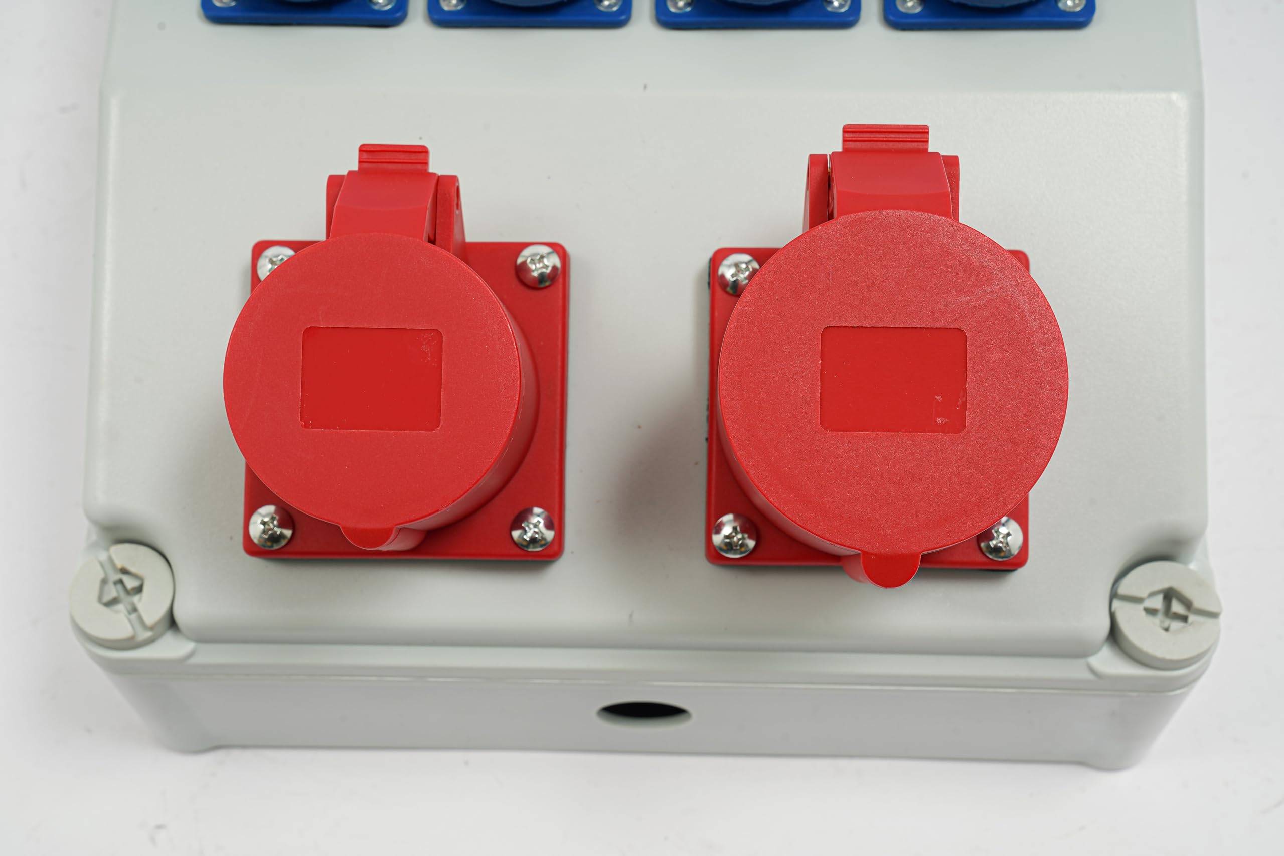 Enchufe de pared combinado IP44 – Distribuidor de pared con 4 enchufes Schuko + 2 enchufes de 5 pines (16 A/32 A) – Caja de distribución de corriente impermeable, ABS / PC, para interior/exterior