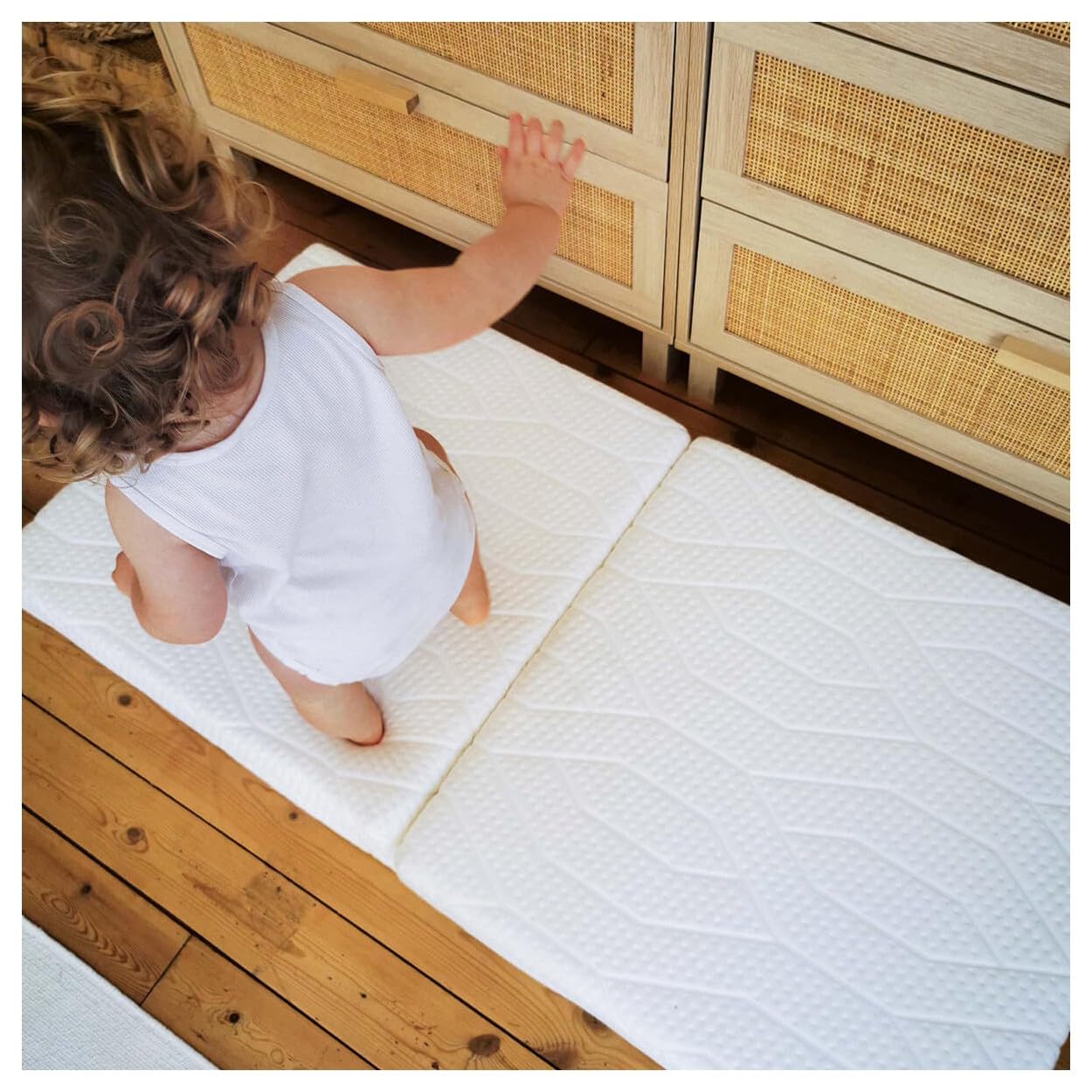 Candide - Matelas bébé 60x120cm pliant 2 parties Zen Bambou - Matelas lit bébé 60x120 doux, absorbant - Matelas pour lits de bébé naturellement antibactérien, déhoussable - Fabriqué en France