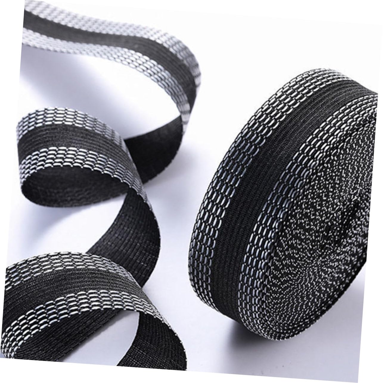 VILLCASE 5 Nastro Termoadesivo Per Orli Di Pantaloni Adesivo Per Riparazioni e Finiture Di Abbigliamento Facile Da Usare Per Jeans e Tessuti