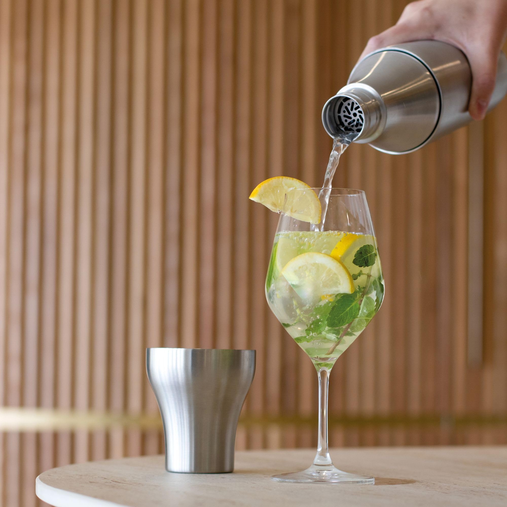 OGO LIVING - Shaker à cocktail deluxe 600ml en acier inoxydable brossé - 7911228