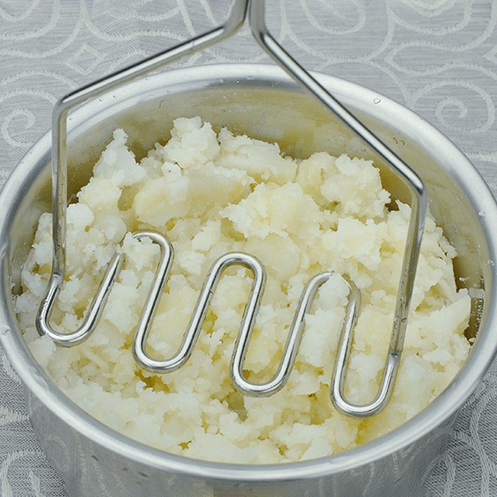 Pilon à pommes de terre en acier inoxydable – Outil à main de qualité supérieure et ustensile en fil métallique pour broyeur de pommes de terre pour une meilleure purée de haricots, d'avocats, d'œufs