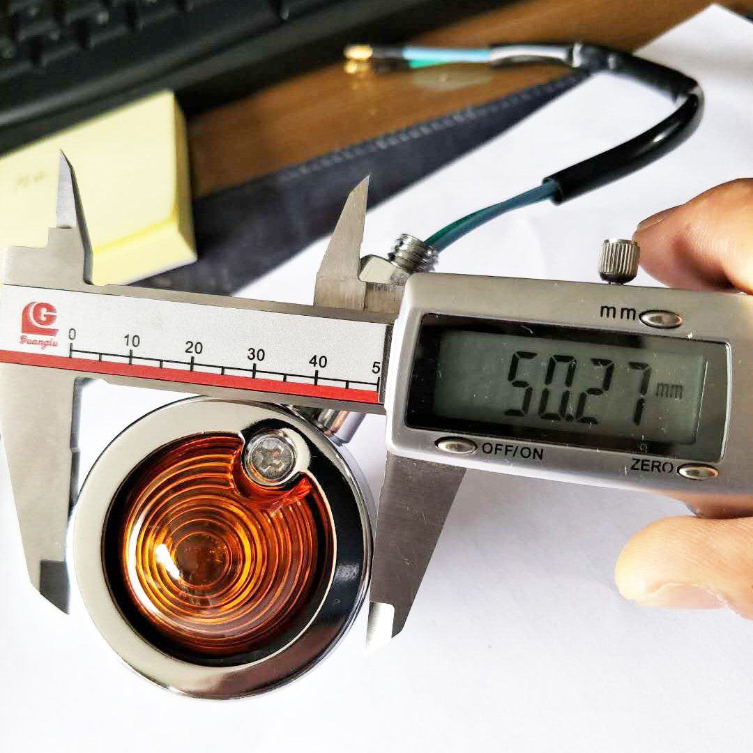 Lampadine Freccia Moto 12v Indicatori Moto 12V - Coppia, Nero Con Lenti Ambra, 63 Mm, Per Moto, Quad, ATV, Scooter Lampadine Moto Baionetta