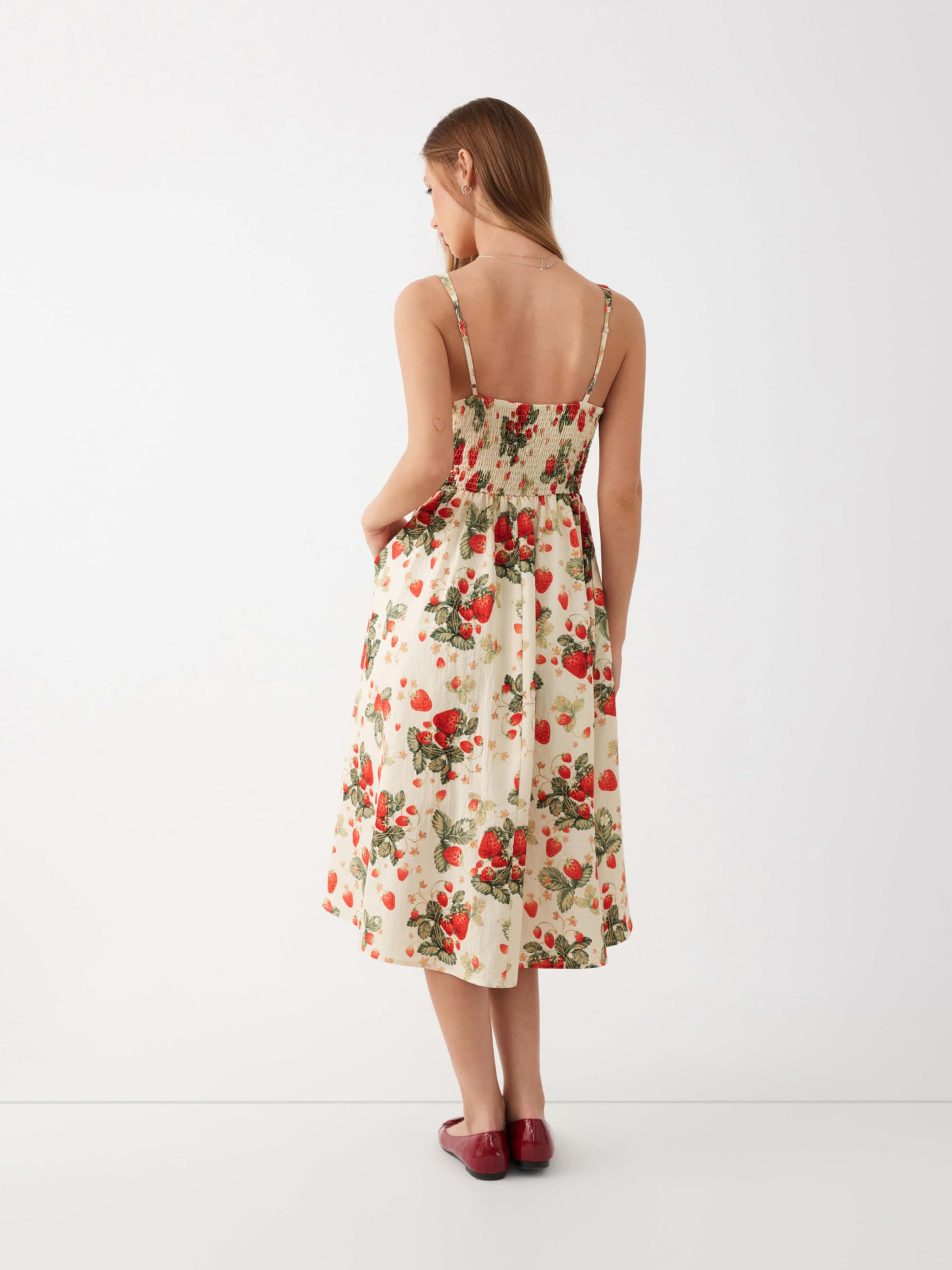 CIDER Damen-Maxikleid mit Erdbeer-Blumenmuster, ärmellos, quadratischer Ausschnitt, fließendes Milchmädchen-Kleid, Cottage-Kern, trendige Sommer-Outfits