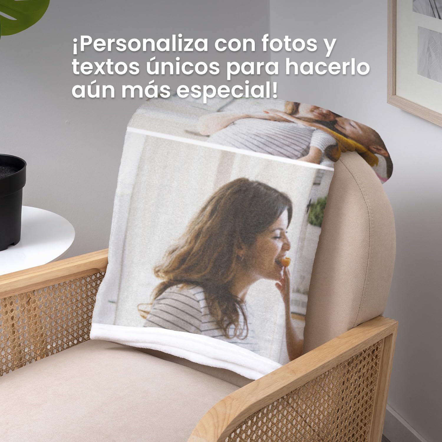 Regalo Original Made IN Gift Manta Personalizada con Foto y Texto - Material Coralina - Ideal para Sofá o Cama de Abrigo en Invierno - 170x130 cm