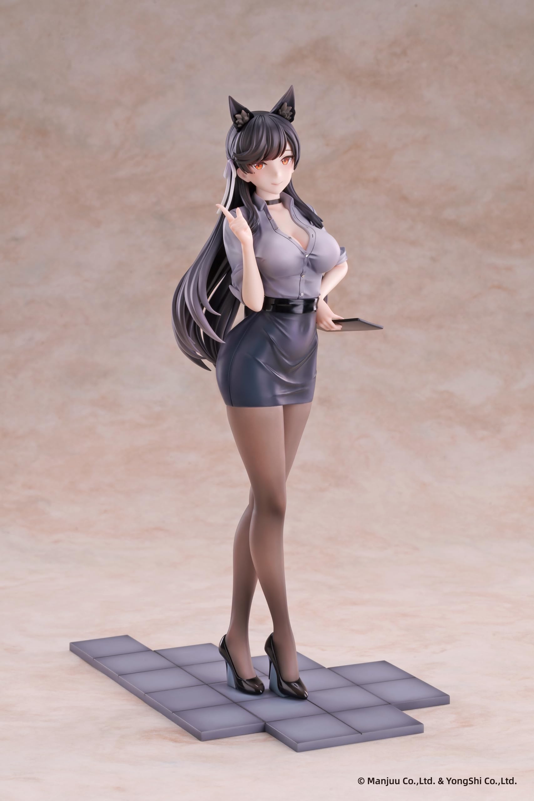 Amazon | AniGame 『アズールレーン』 愛宕 OL Ver. 1/6スケール 