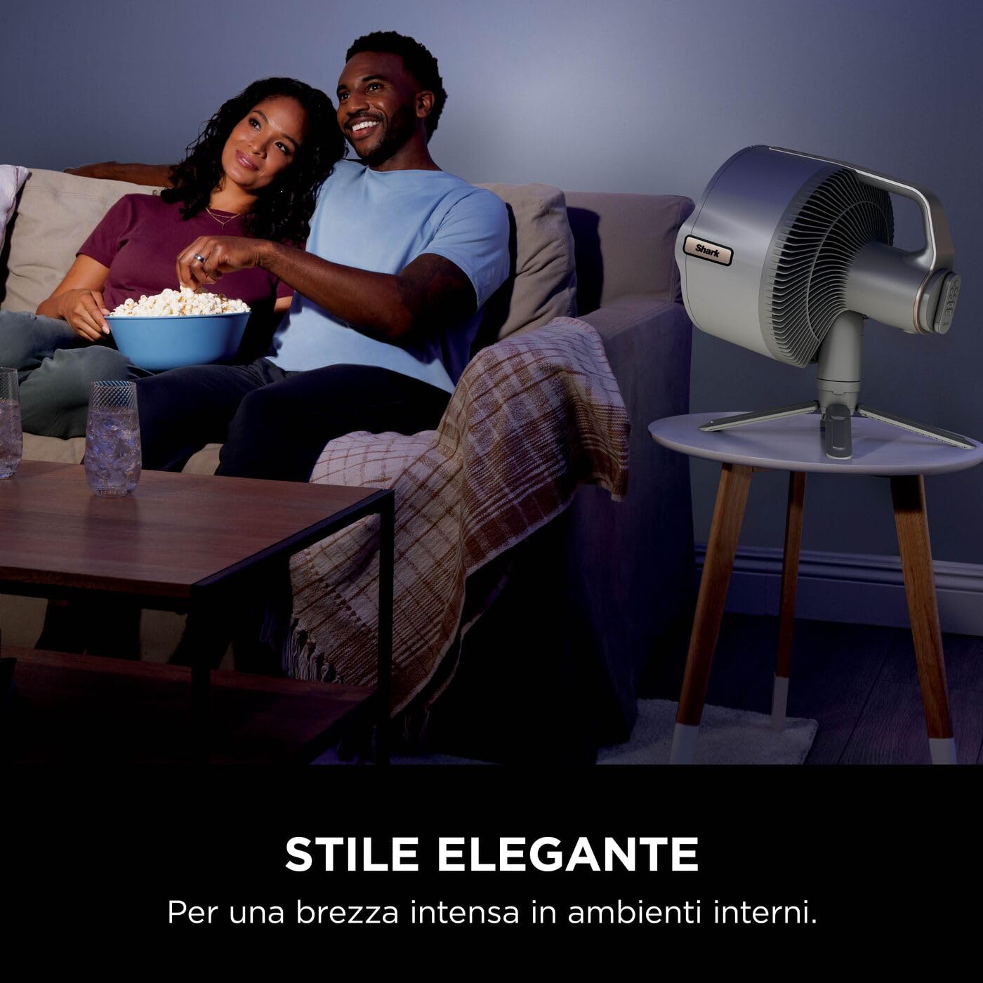 Shark FlexBreeze Pro Mist Ventilatore per Interni ed Esterni senza Filo con Nebulizzatore, Portatile, Raggio 20 m, a Piantana o da Tavolo, 5 Velocità, Silenzioso, Telecomando, Tortora FA300WHEU
