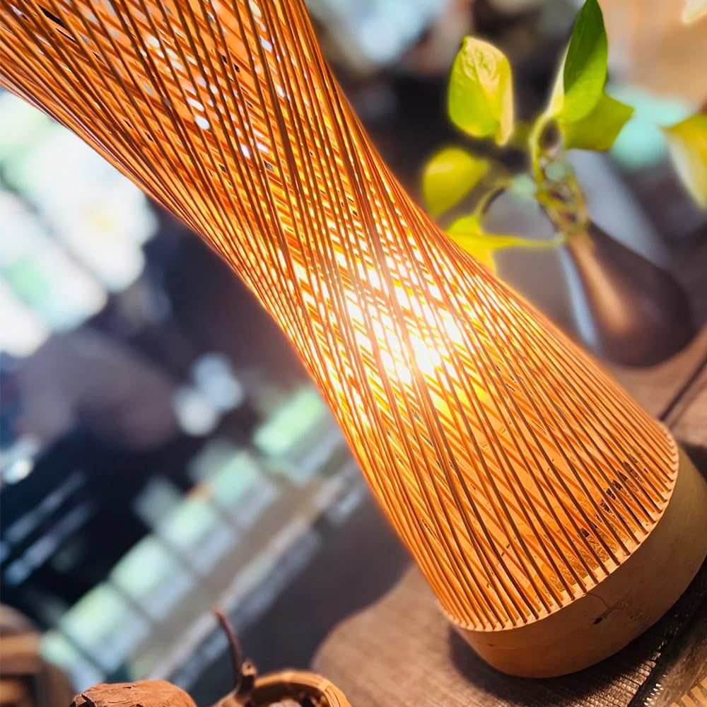 Lámpara de mesa de bambú hecha a mano, lámpara decorativa con pantalla de bambú, iluminación Zen simple para dormitorio y sala de estar