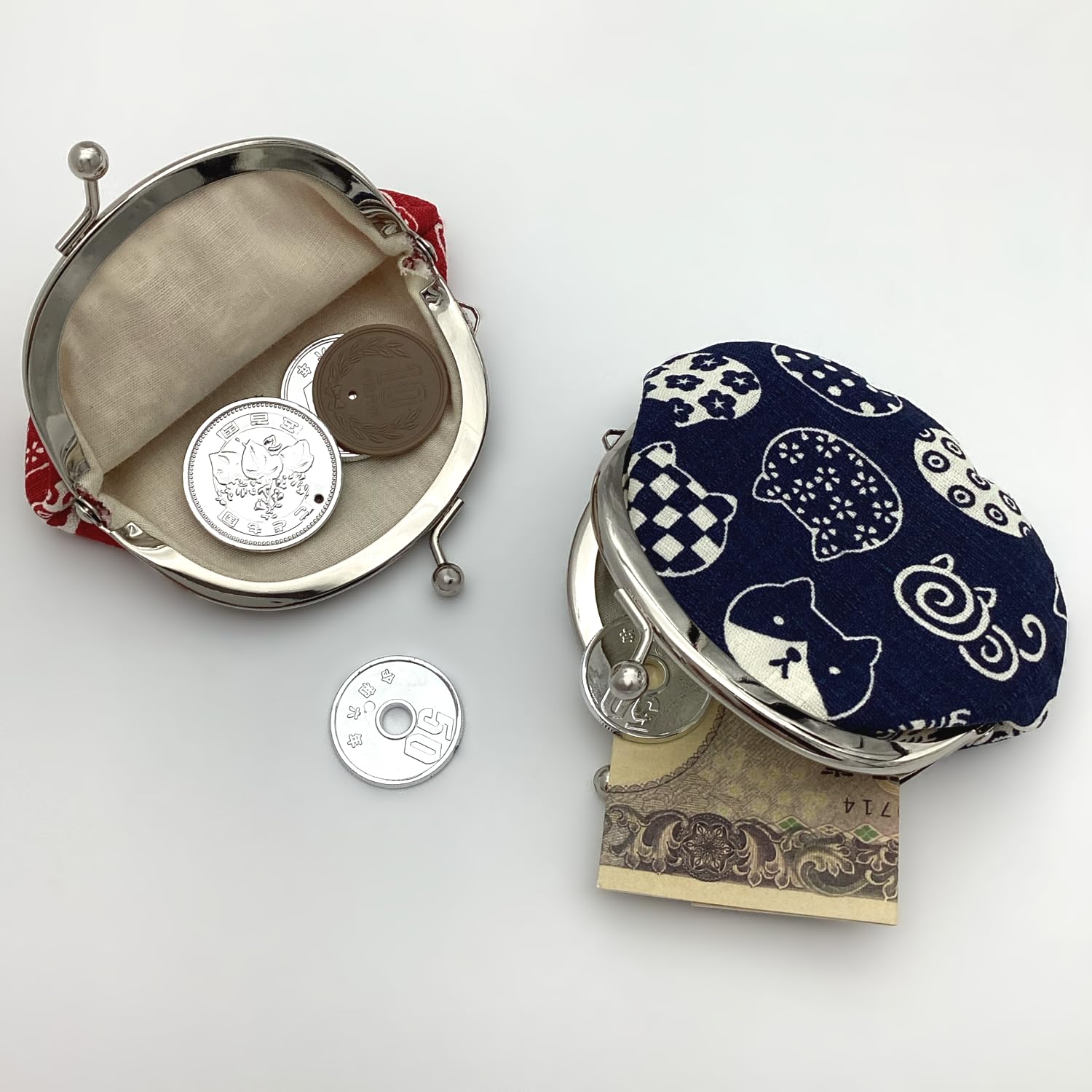 Amazon.co.jp: 京佑 日本製 がま口 コイン ケース 猫 9.5×8.5cm 2.6寸 財布 小銭 入れ にゃんこもん 紺 和雑貨 :  ファッション