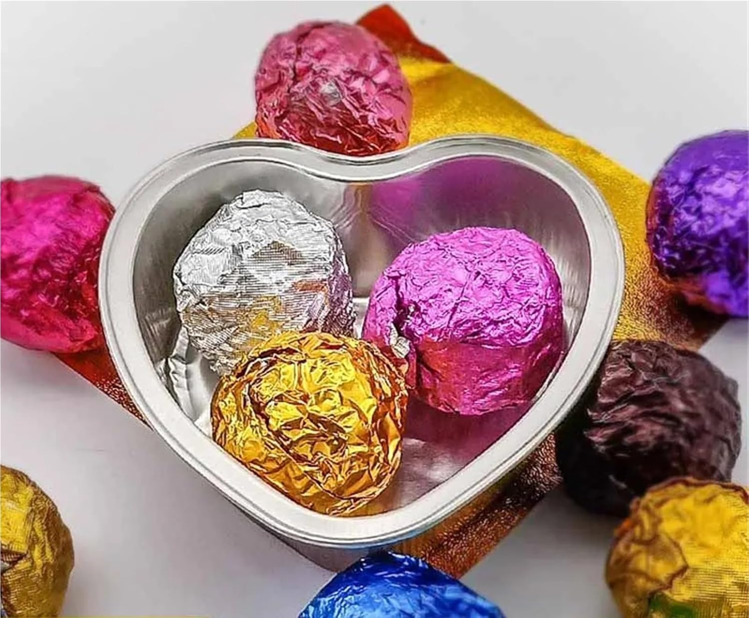 200pcs 20 * 20cm Aluminium Foil Tea Packaging Wrapper Paper Wedding Chocolate Candy Gift Wrapping Sheets(Gold)