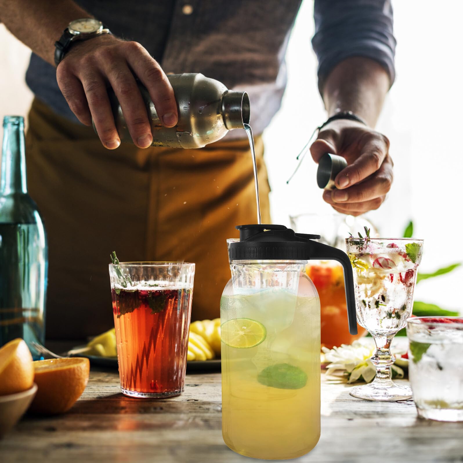 Gadpiparty Jarra de Vidrio con Escala para Bebidas Frías con Asa Estilo Café y Tapa Jarra Medidora Resistente y Fácil de Usar para Agua Té Helado y Jugos