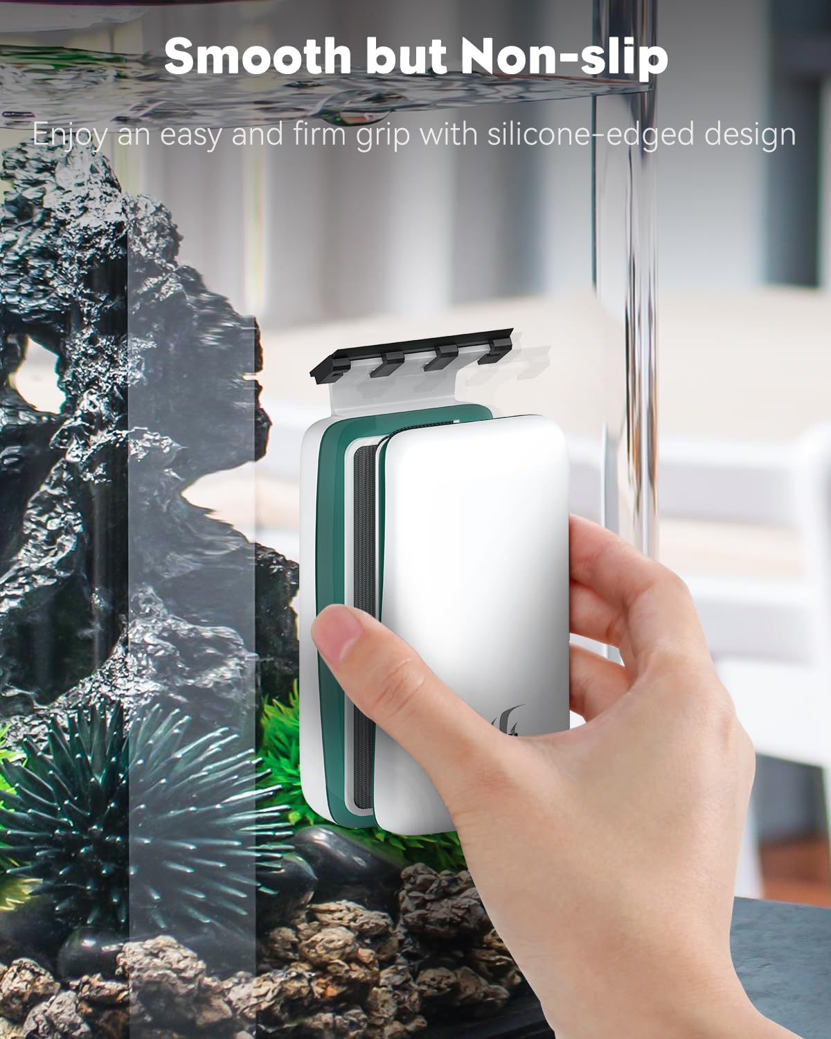 Pawfly Strong Magnetic Fish Tank Cleaner Fish Tank Magnetic Glass Cleaner Brush with 2 Detachable Scrapers Magnetic Aquarium Glass Cleaner Floating Scrubber Cleaning Tool for 0.65-1.3 cm Thick Glass - Image 2
