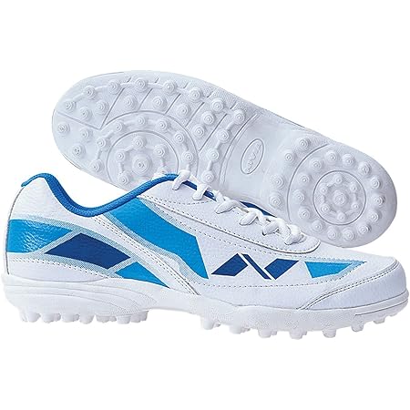 nivia cricket shoes