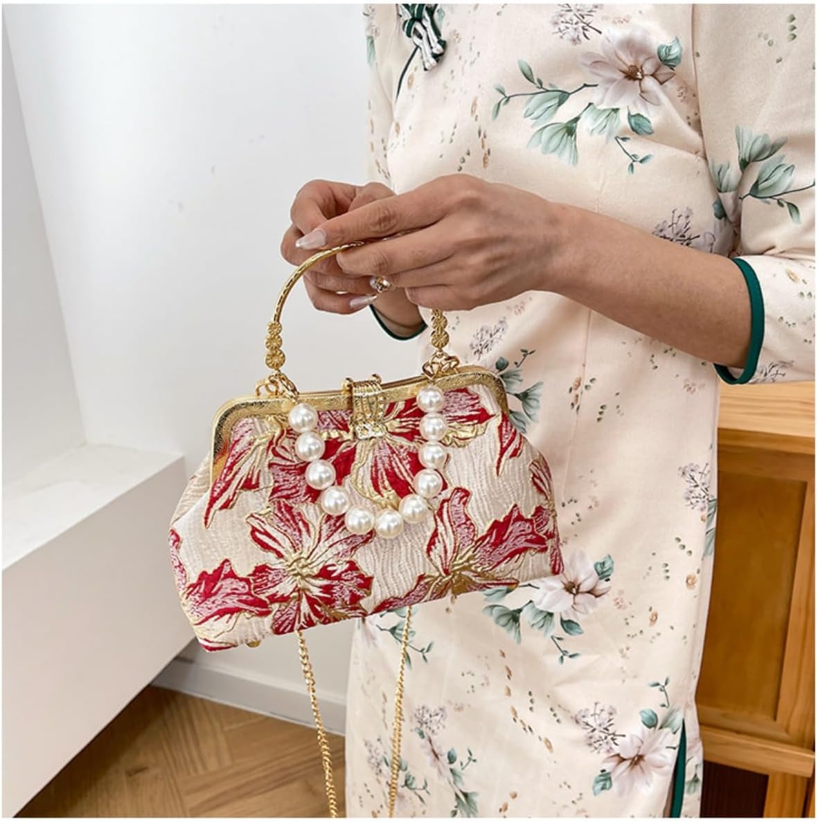 Pearl Evening Bag for Women Lily Pattern Vintage Embroidered Floral Clutch Purse Evening Handbag Shoulder Crossbody Bags