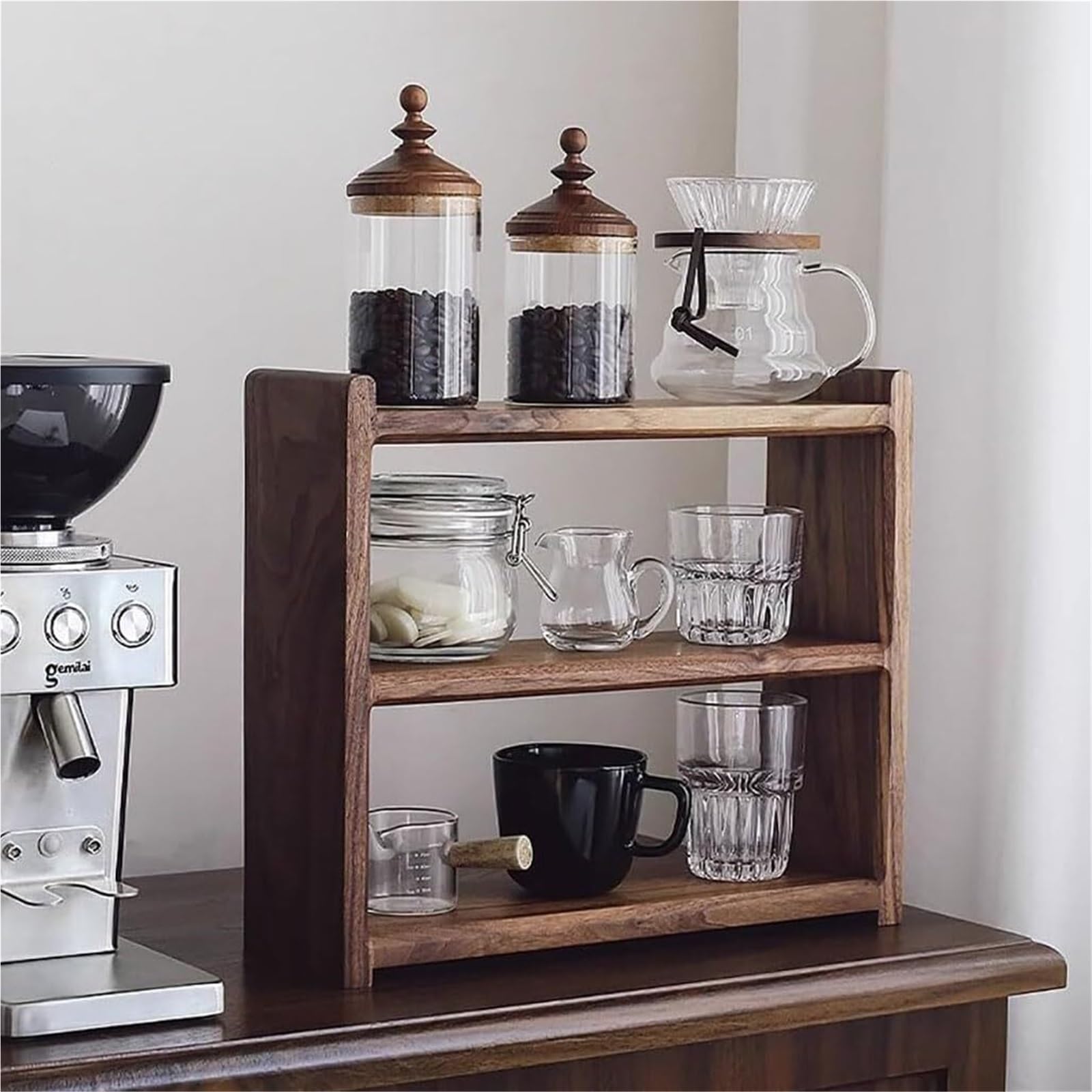 Organisateur de pots à épices et tasses en noyer pour libérer votre comptoir