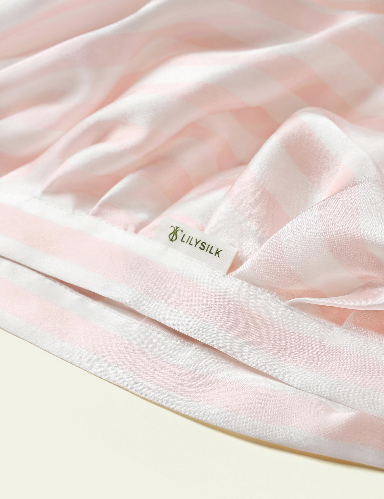 LilySilk 100% Maulbeerseide Schlafmütze rutschfest verstellbar und atmungsaktiver Kopfbedeckung Seidenhaube zum Schlafen Nachtmütze mit elastischem Band für alle Haartypen, Hellrosa & Weiß Gestreift