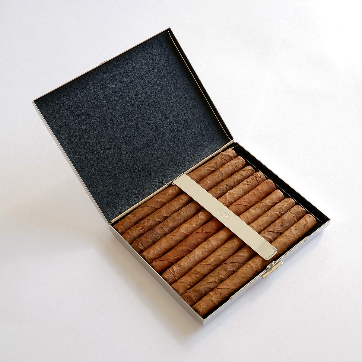 Amazon.co.jp: パリス クラブサイズ用ケース Sサテン 葉巻 シガリロ Amazon.co.jp: パリス クラブサイズ用ケース Sサテン 葉巻 シガリロ