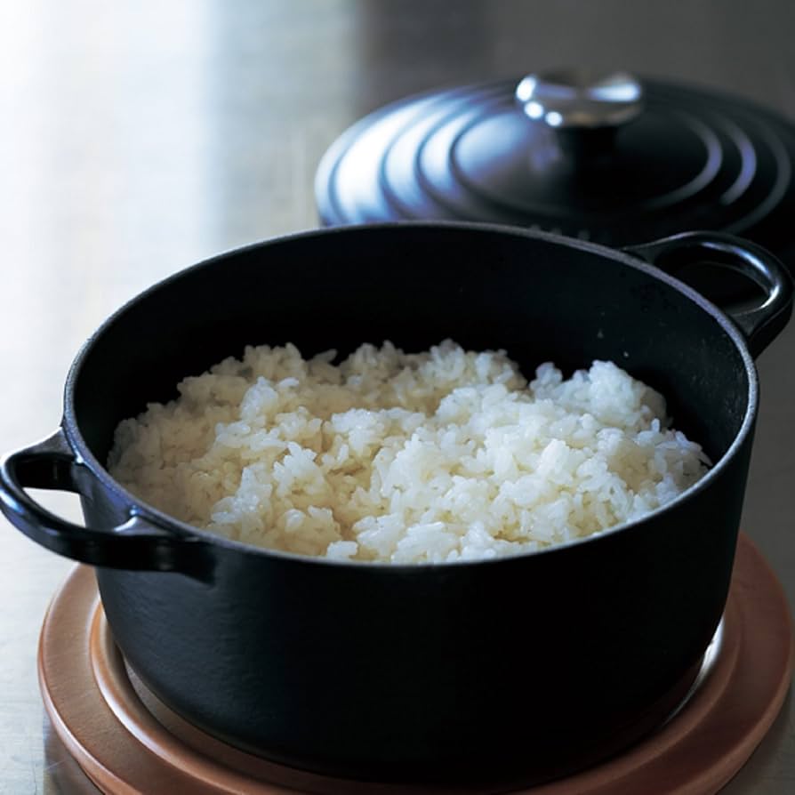 【美品】ルクルーゼ　ココットロンド　鍋24cm Amazon｜ルクルーゼ ココット ロンド ホーロー 鍋 IH 対応 24cm