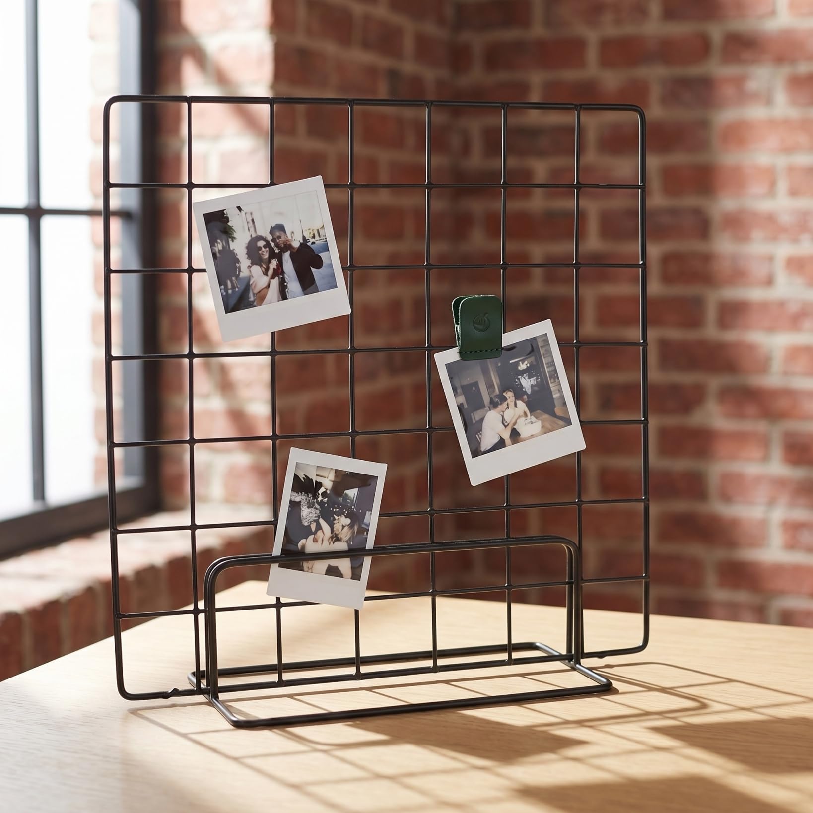 Amosfun Pannello a griglia da parete con base, 35 x 35 cm, espositore da tavolo per foto, espositore artigianale per casa, ufficio, bancarella