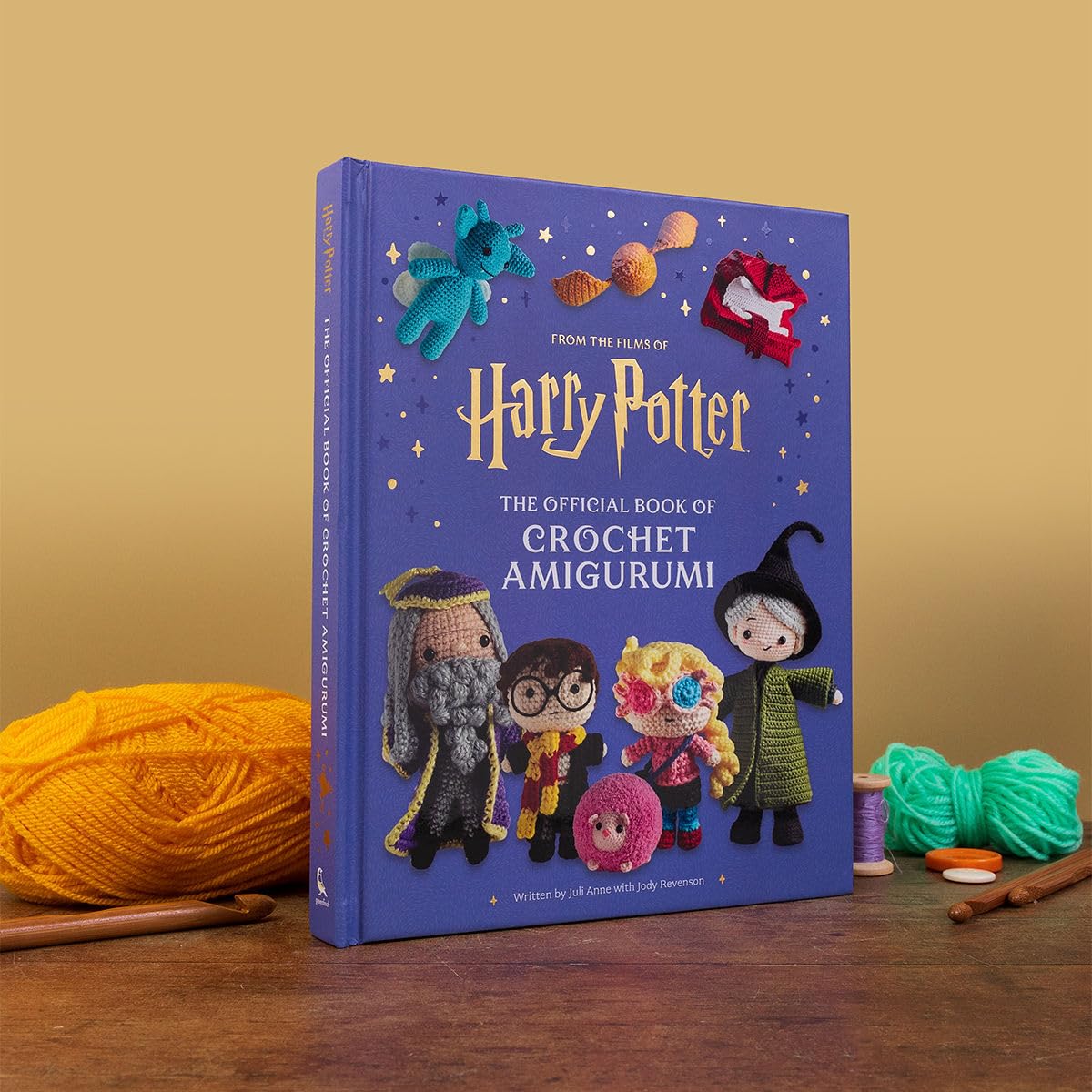 Harry Potter: The Official Book of Crochet Amigurumi - Image 9