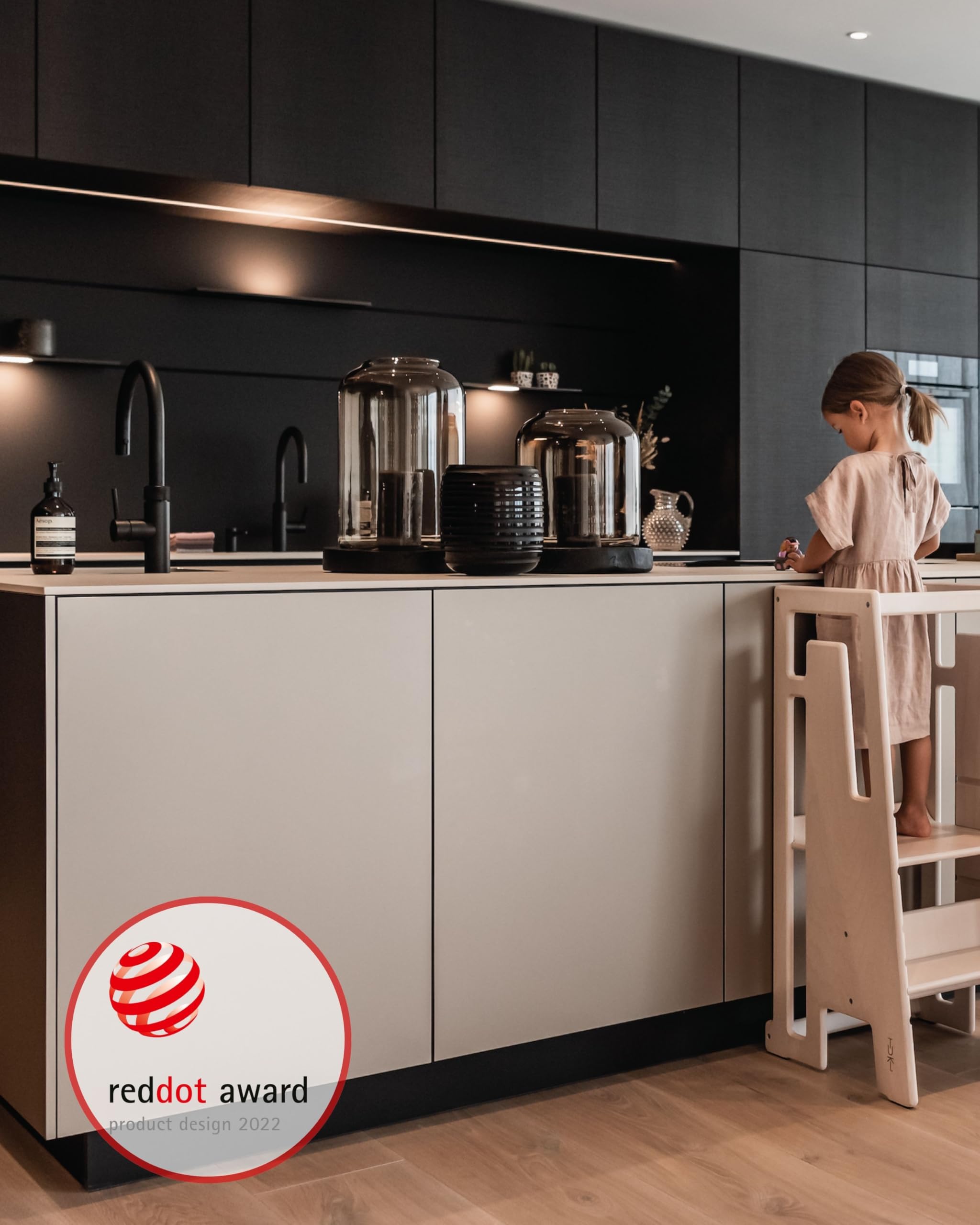Tuki® Torre Di Apprendimento In Legno Greywash - Sgabello Montessori Regolabile Da 1 A 8 Anni, Con Protezione Anticaduta, Made In UE