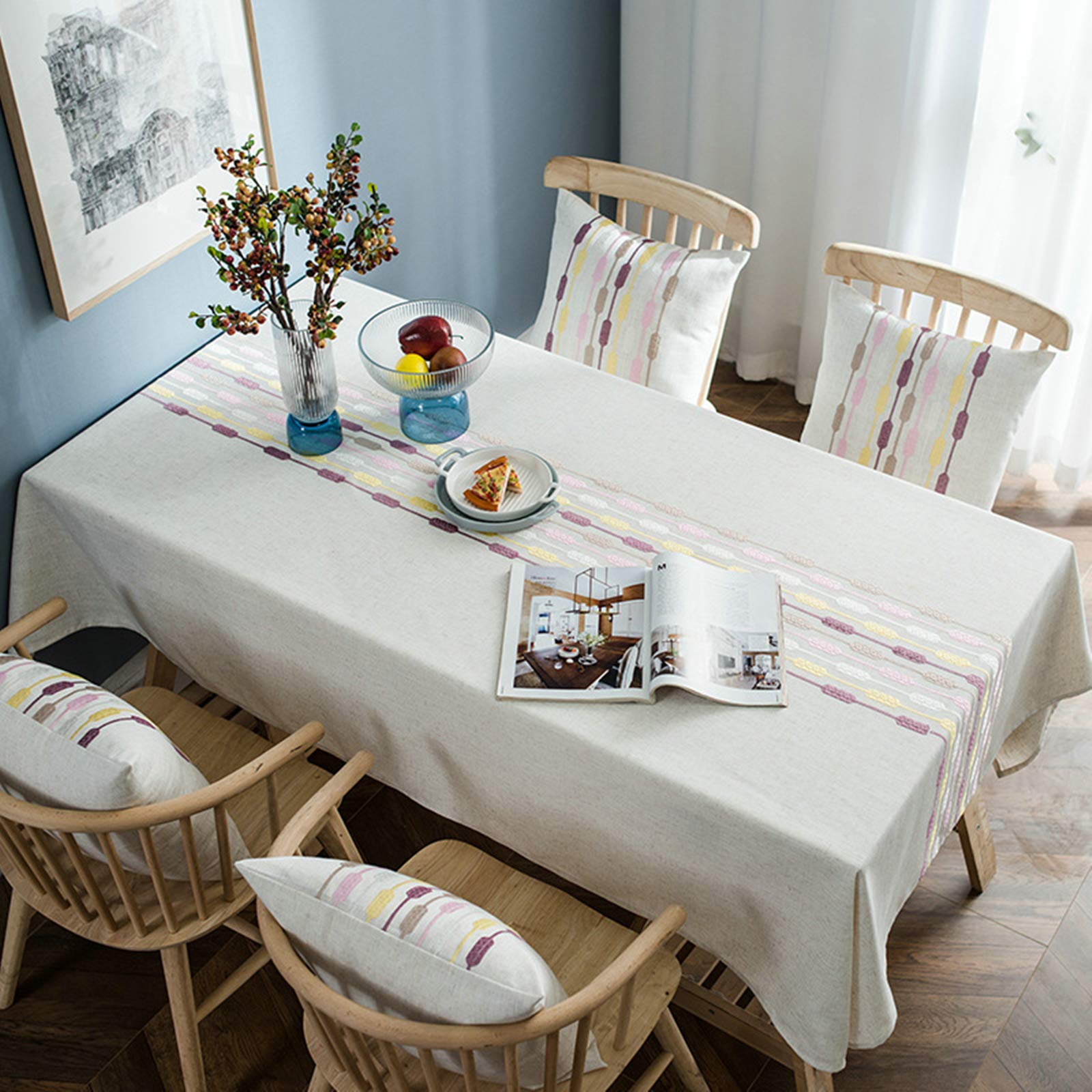Nappe rayures 90x90cm lavable et infroissable pour simplifier l'entretien de la table