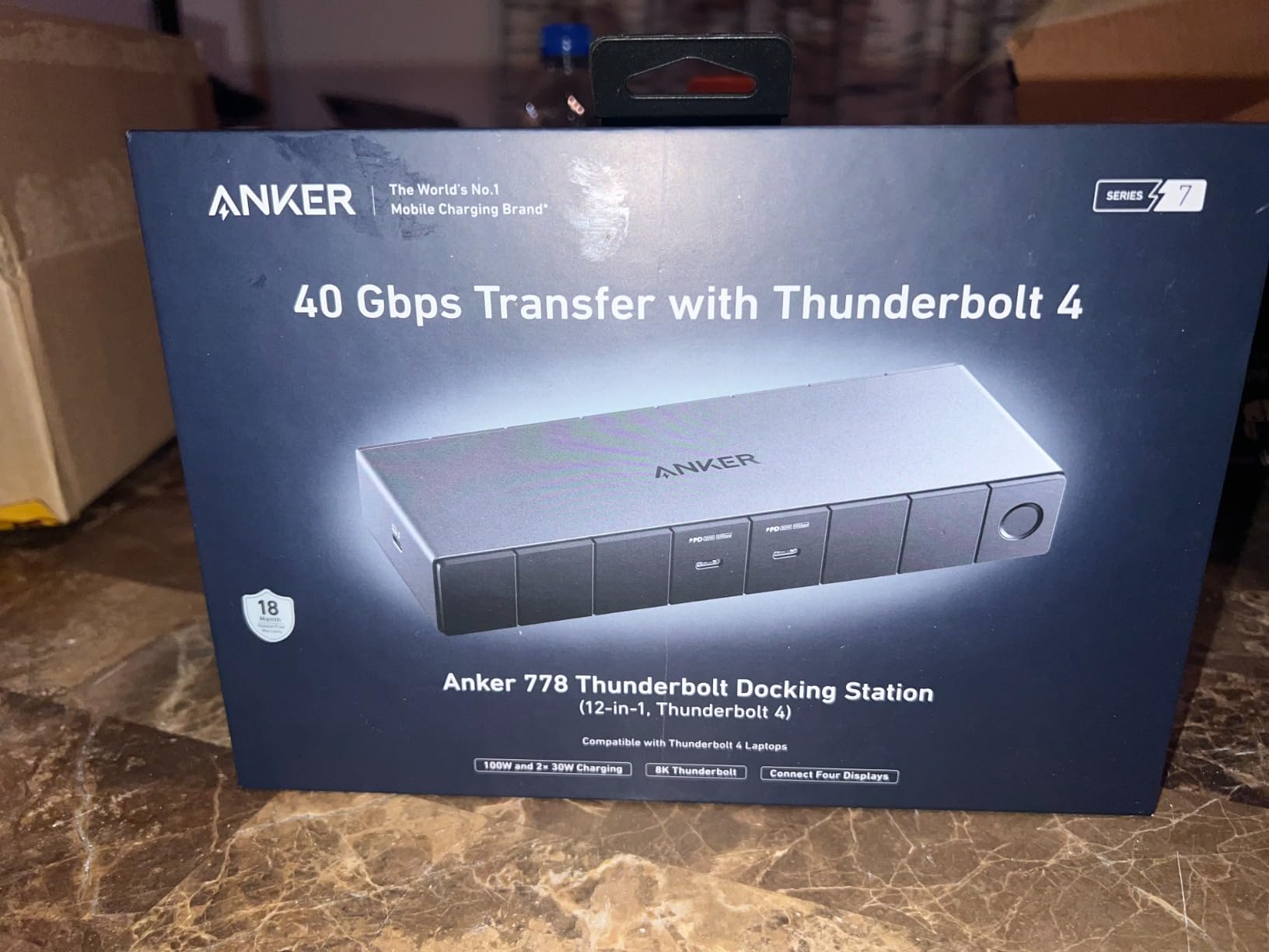 Anker 778 12-in-1 Thunderbolt 4 ドッキングステーション