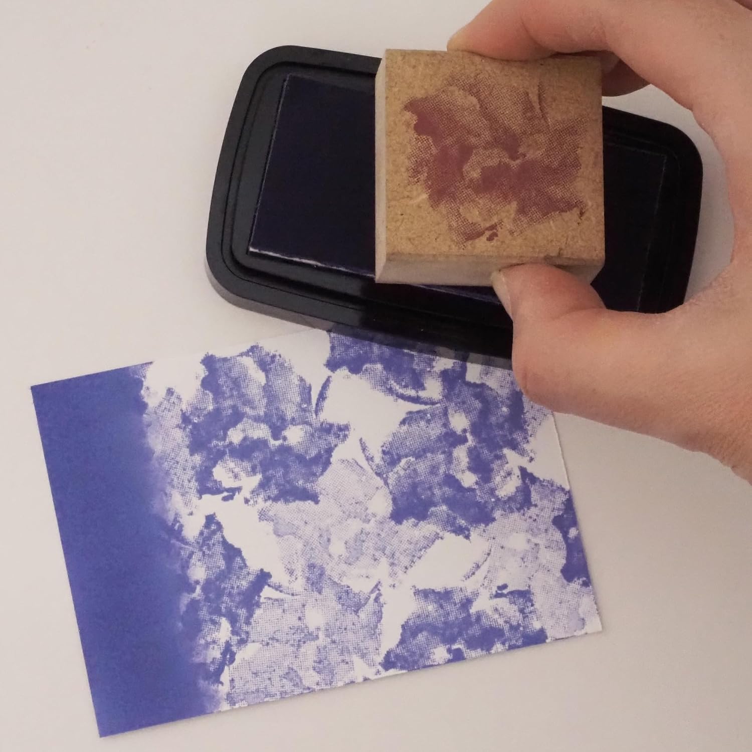 Tsukineko Versa Fine Claire Vitamin Color Stamp Pad Oil-Based Pigment Type #105 Wisteria Purple VF-CLA