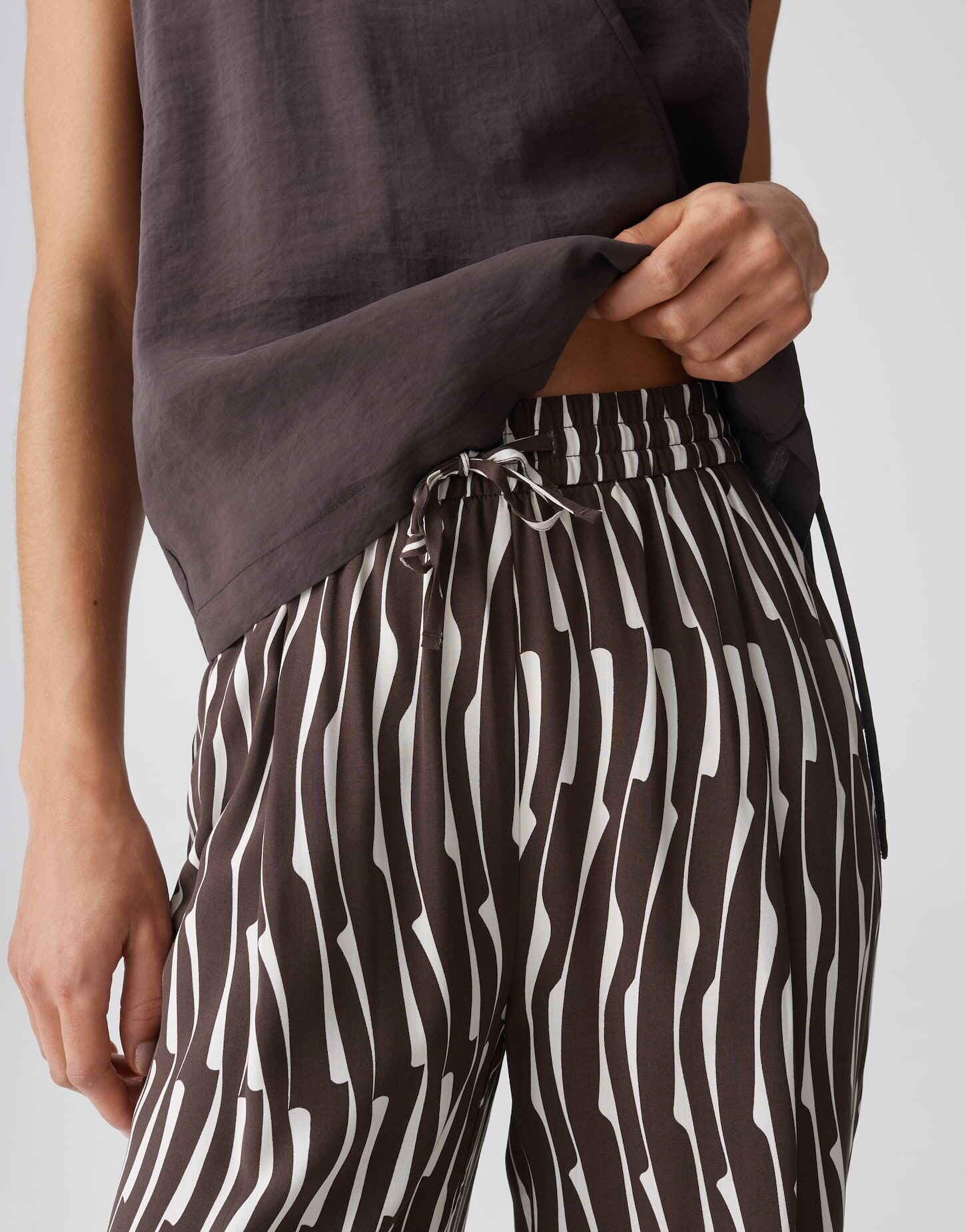 OPUS Damen Wide Leg Pants | MAROU Bamboo verkürzte Wide Leg Pants aus ECOVERO™ Viskose