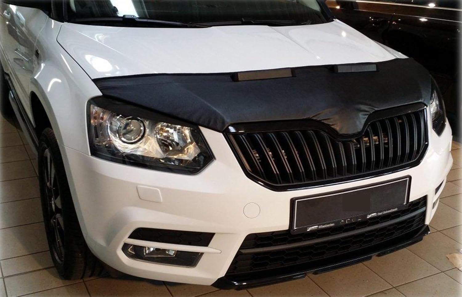 Hood Bra Front End Nose Mask Compatible with Skoda Yeti Since 2013 Bonnet Bra STONEGUARD Protector Tuning